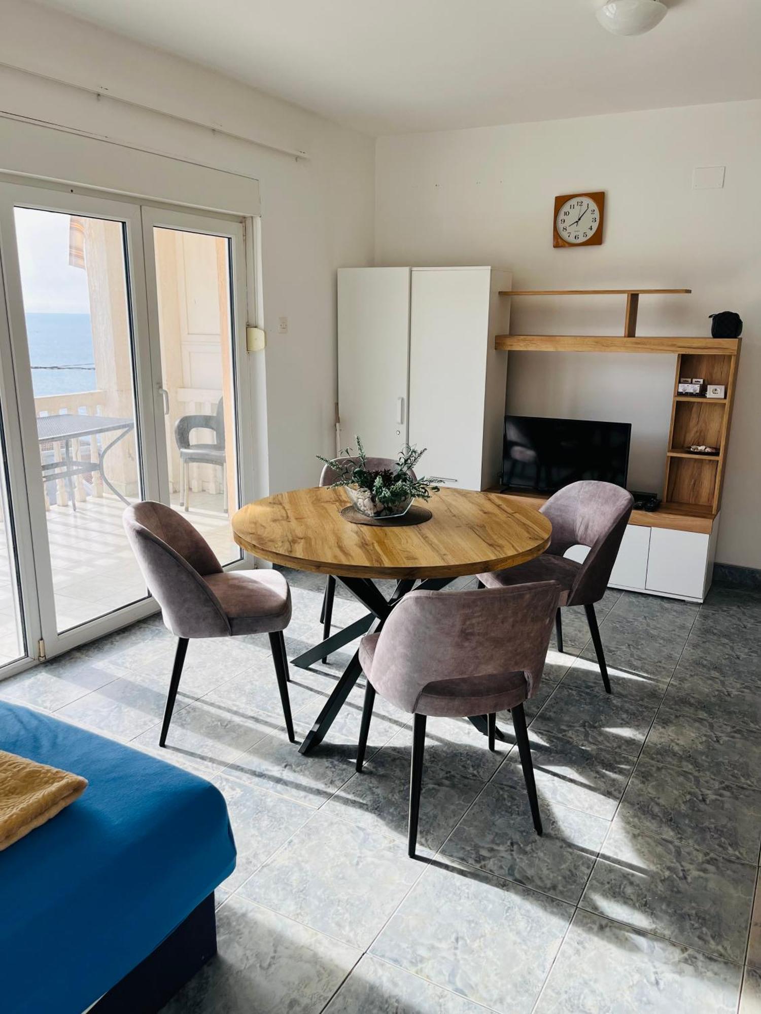 View Apartment *